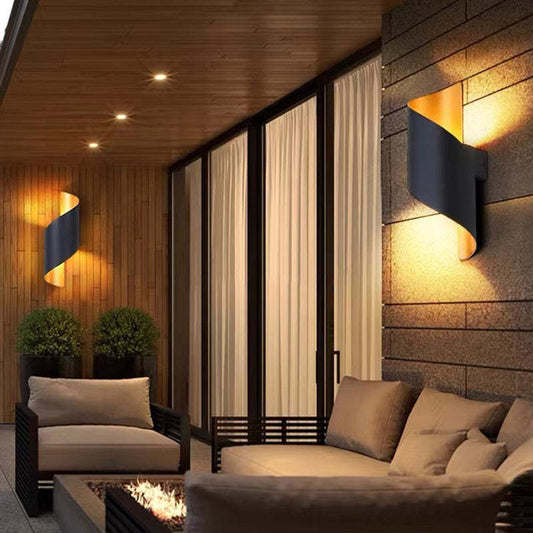 Travin Modern Conch Shape Spiral Outdoor Wall Lamp, Black/White/Gold