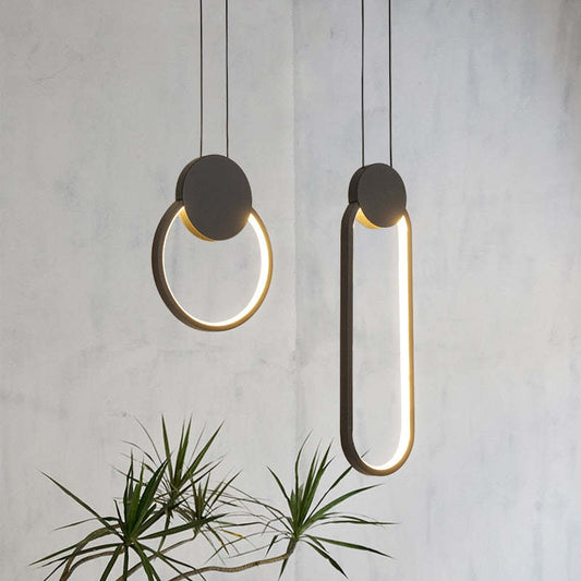 Moderne LED-Pendelleuchte Doria aus schwarzem/weißem Metall für das Wohnzimmer