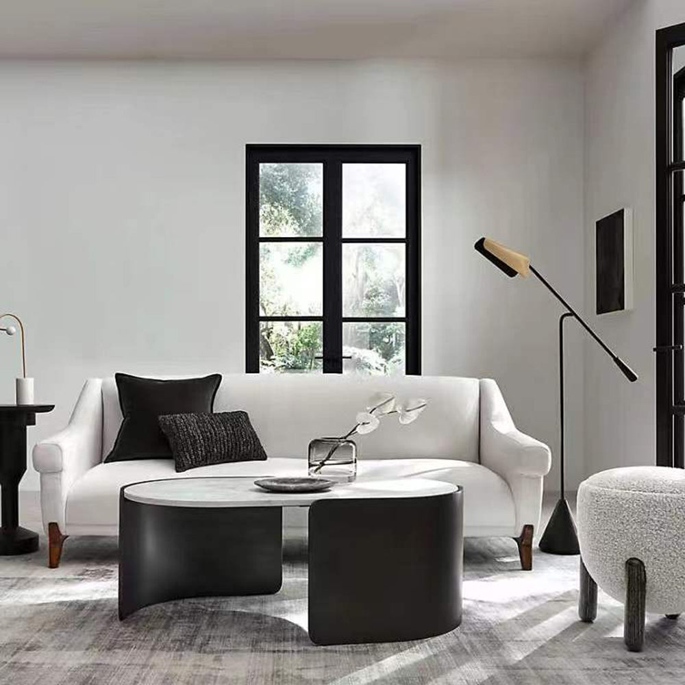 Salgado Minimalistische LED-Stehlampe mit dreieckigem Kopf, Marmor und Metall