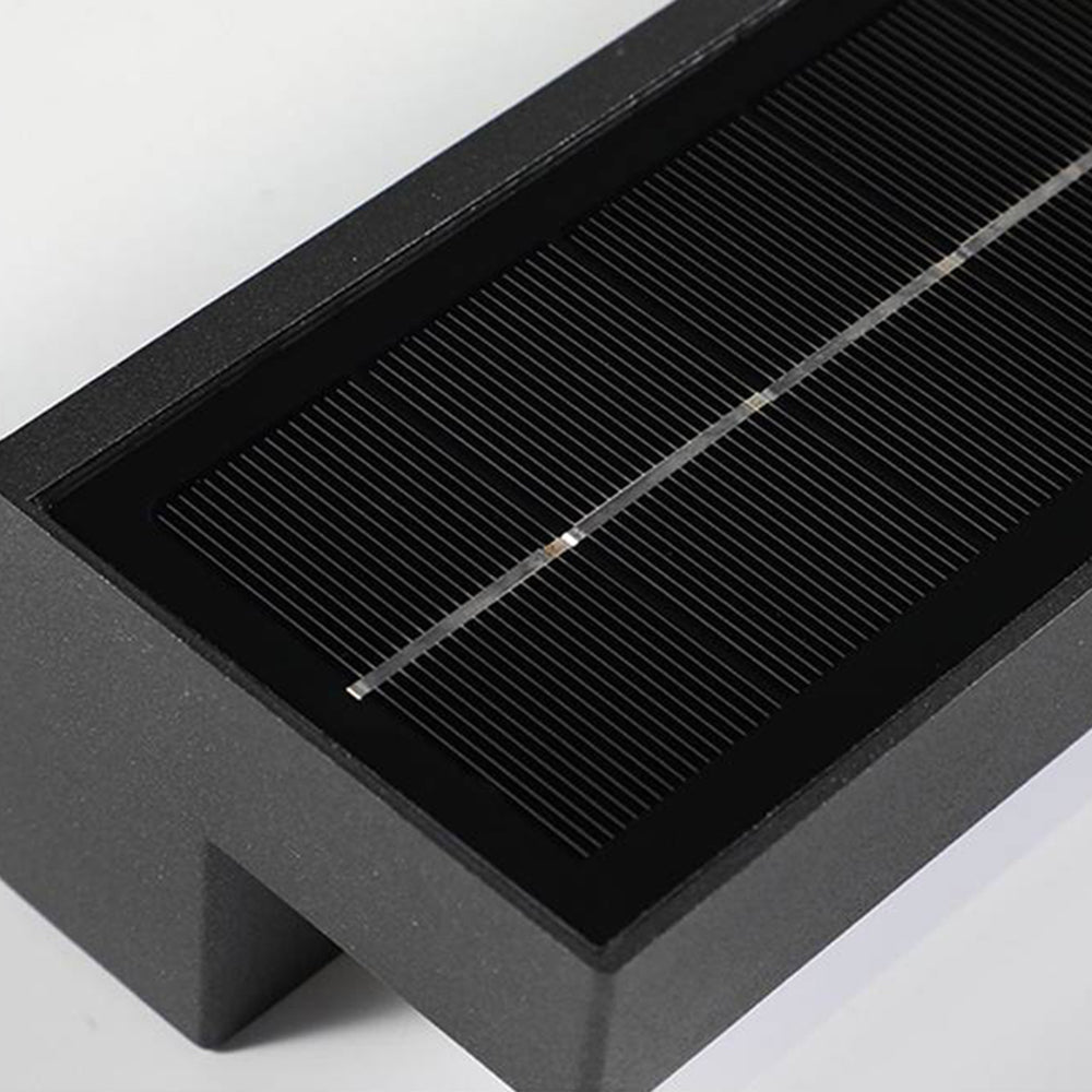 Ray Minimalist Solar Linear Outdoor Wall Lamp, Black