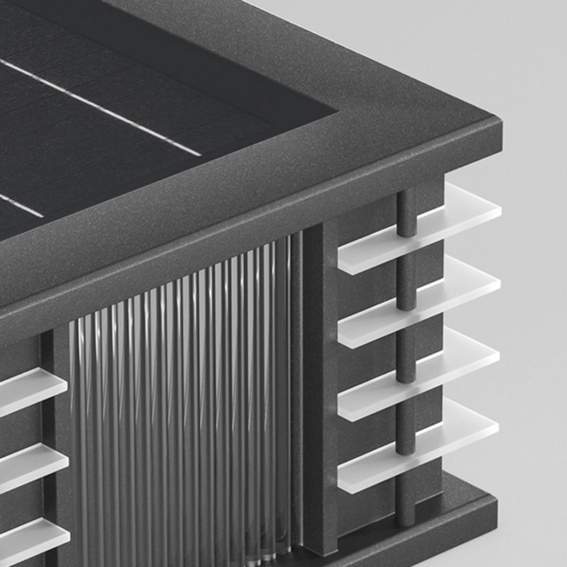 Ray Moderne quadratische Solar-Stehlampen aus Metall und Glas für den Außenbereich, Schwarz