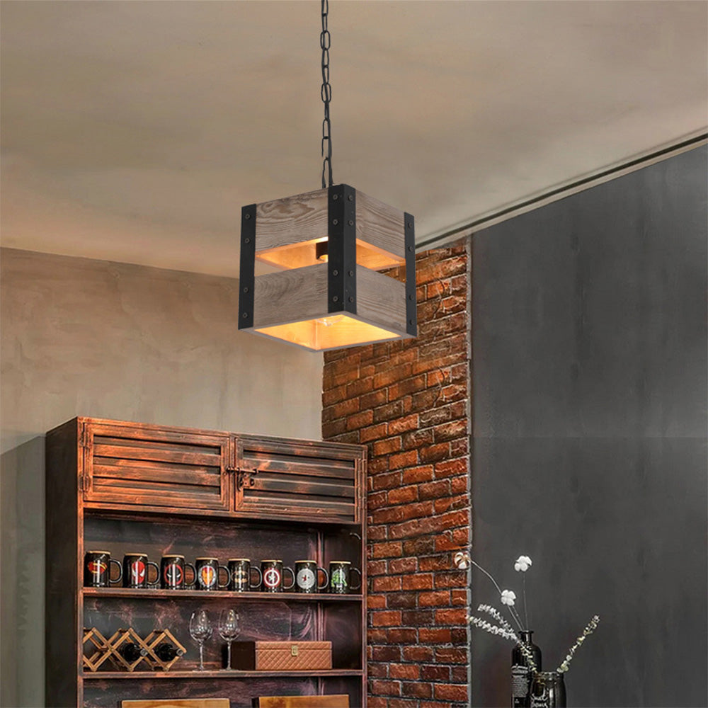 Silva Retro quadratische Pendelleuchte aus Metall und Holz, 4 Köpfe, 2 Stile