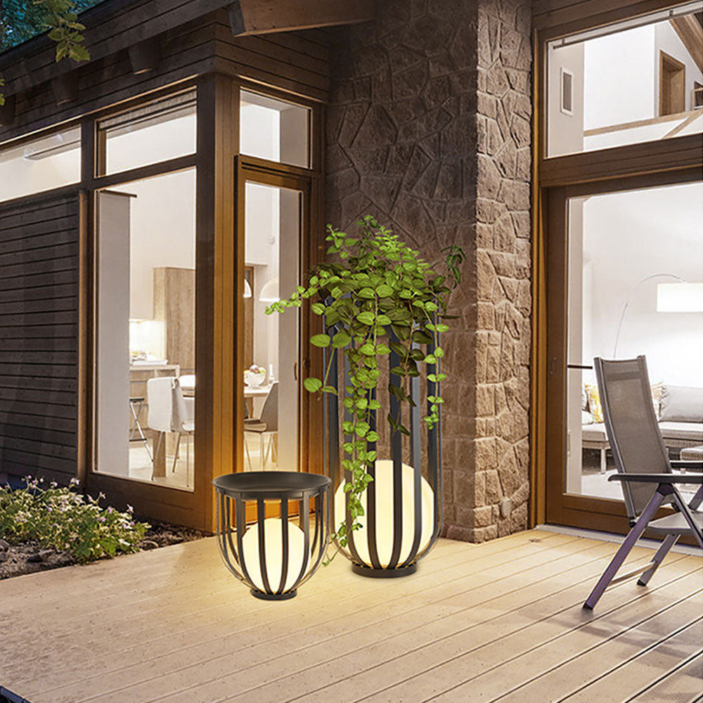 Ray Modern Globe zonne-/oplaadbare buitenvloerlamp, zwart