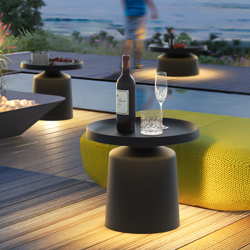 Ray Table Metall wiederaufladbare/Solar-Stehleuchte für den Außenbereich, Schwarz