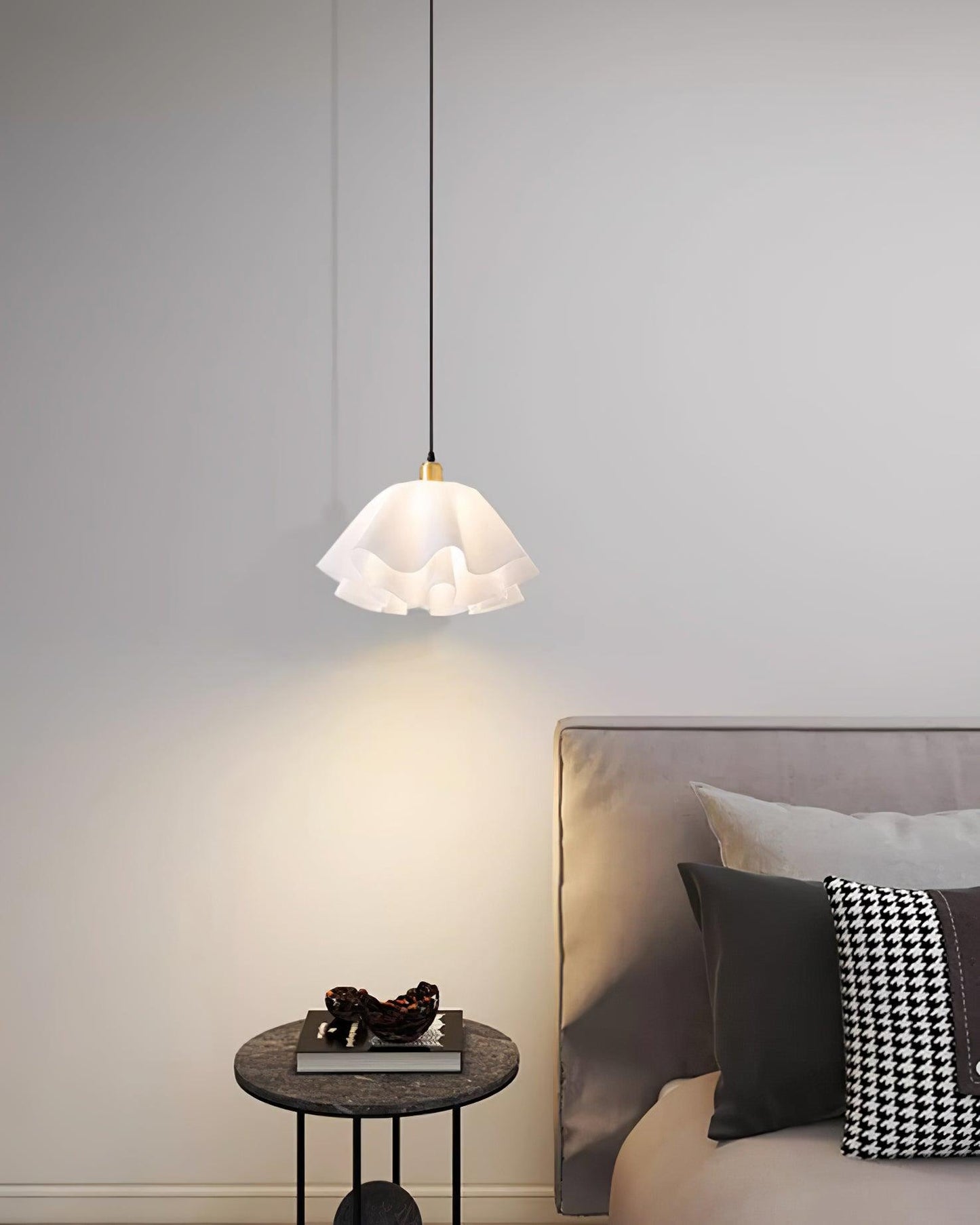 Lunisse Modern Petal Pendant Light