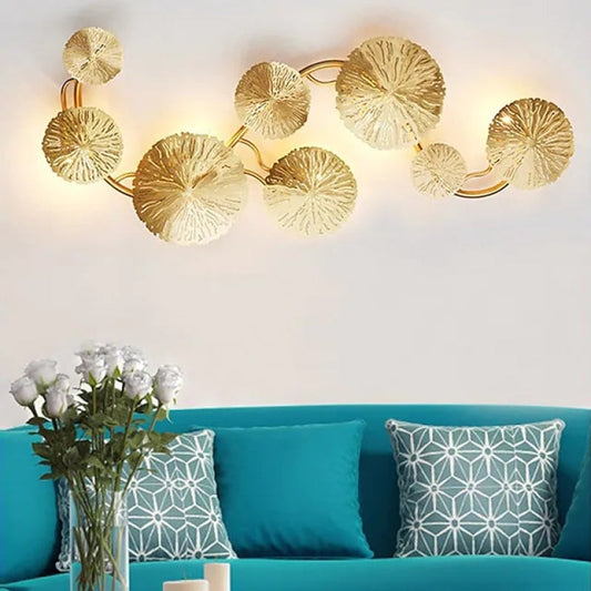 Arisha Moderne runde Lotusblatt-Wandlampe aus Metall, Gold