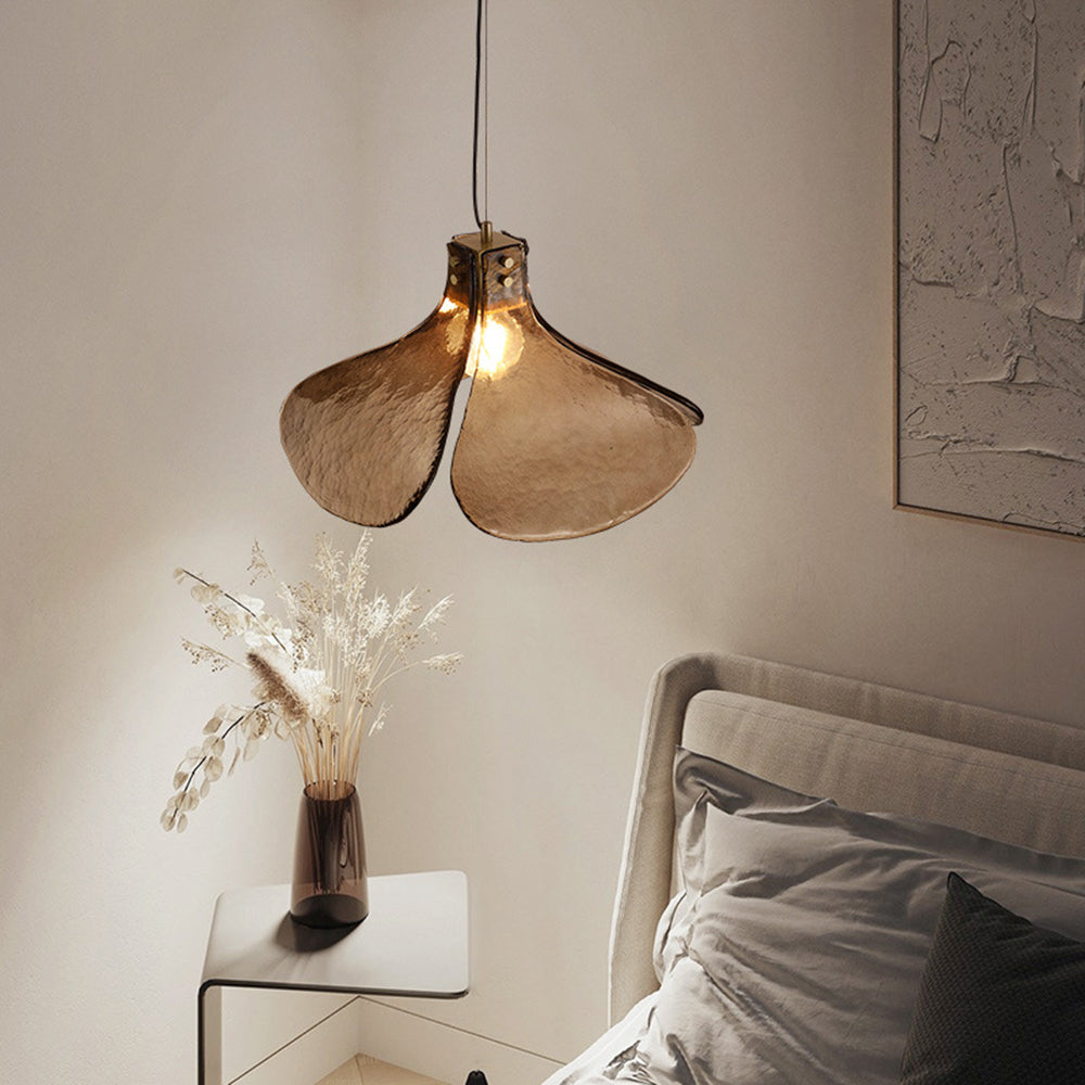Lampe à suspension rétro en verre faite à la main Arisha, fleur à quatre feuilles