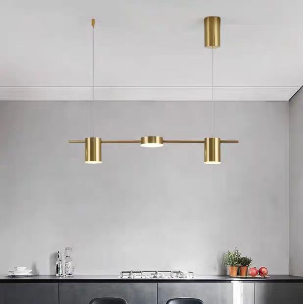 Arisha Minimalistische Pendelleuchte aus mehreren Metallen, Schwarz/Gold