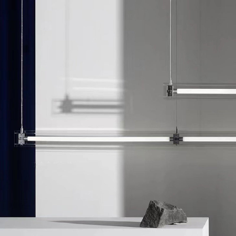 Lampe à suspension linéaire minimaliste en métal Arisha, blanc