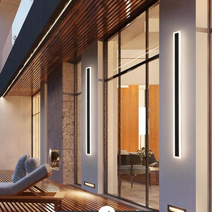 Vynn Linear Outdoor Wall Lamp