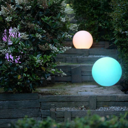 Ray Minimalist Globe LED Outdoor Light, Resin, White