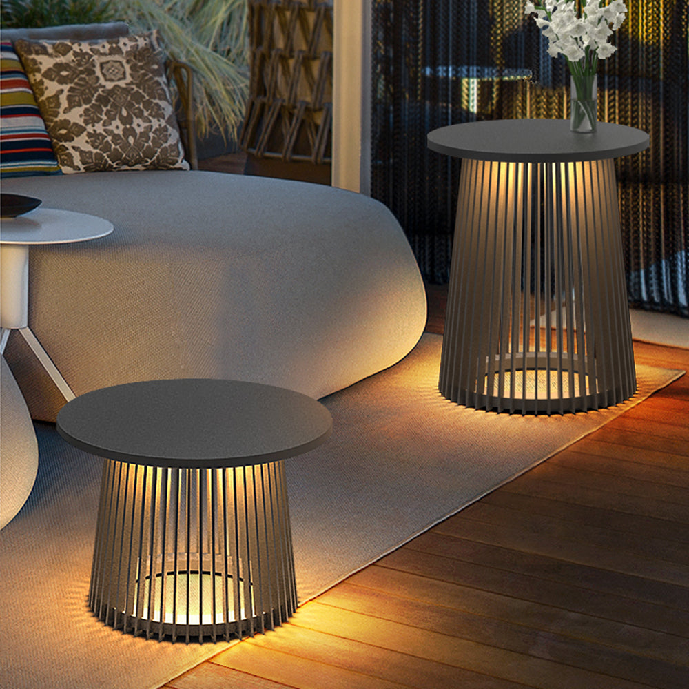 Ray Table Metal Lampe de sol rechargeable/solaire en métal et extérieur
