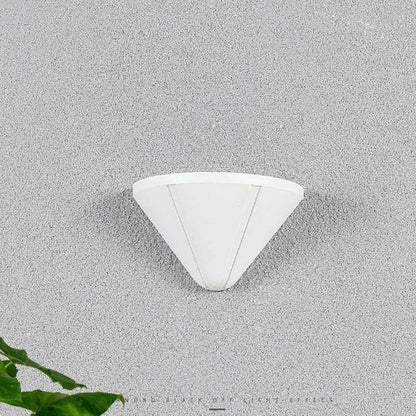 Ray Modern Cone Metal Outdoor Wall Lamp, Black