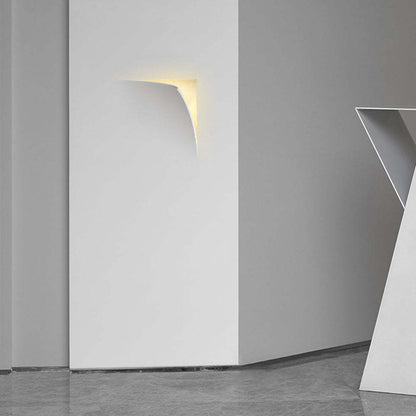 Aria Modern Recessed Metal/Plaster LED Wall Lamp, White