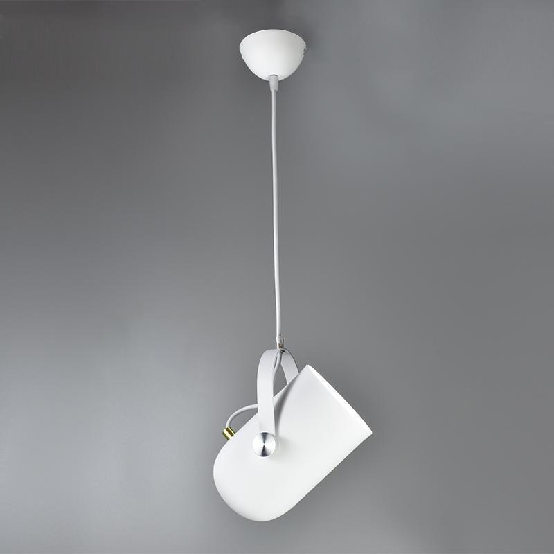 Lampe suspendue moderne Aira, angle réglable