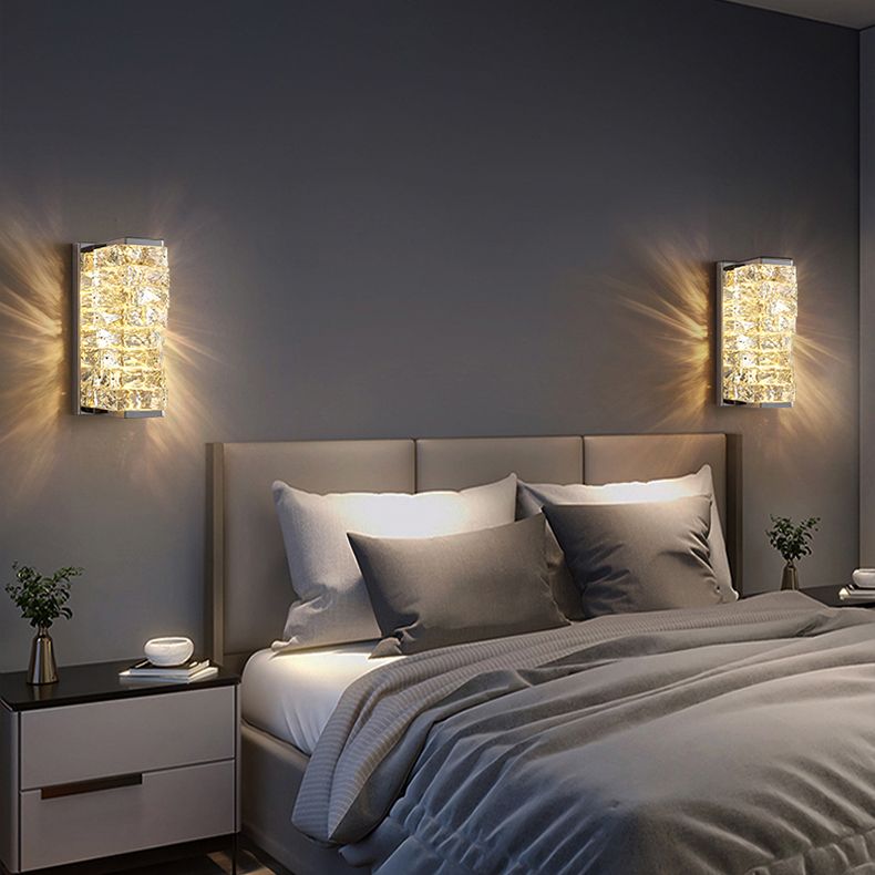 Applique murale rectangulaire moderne Kristy en métal et cristal avec LED