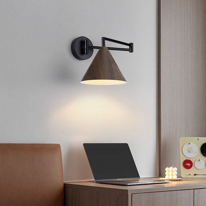 Muto kegelvormige verstelbare wandlamp, metaal/hout, slaapkamer