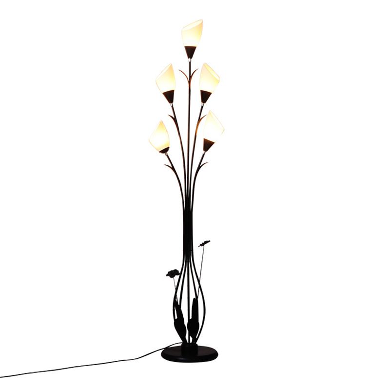 Lampadaire noir à branches de fleurs Bella, salon