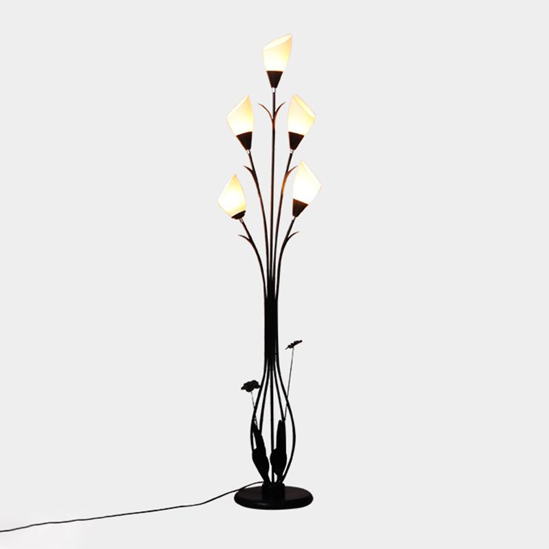 Lampadaire noir à branches de fleurs Bella, salon
