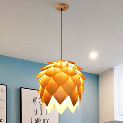 Muto Designer Pendelleuchte aus Holz in Tannenzapfenform