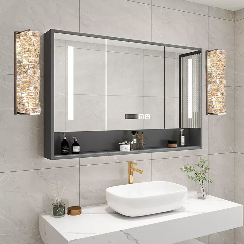 Applique murale rectangulaire moderne Kristy en métal et cristal avec LED