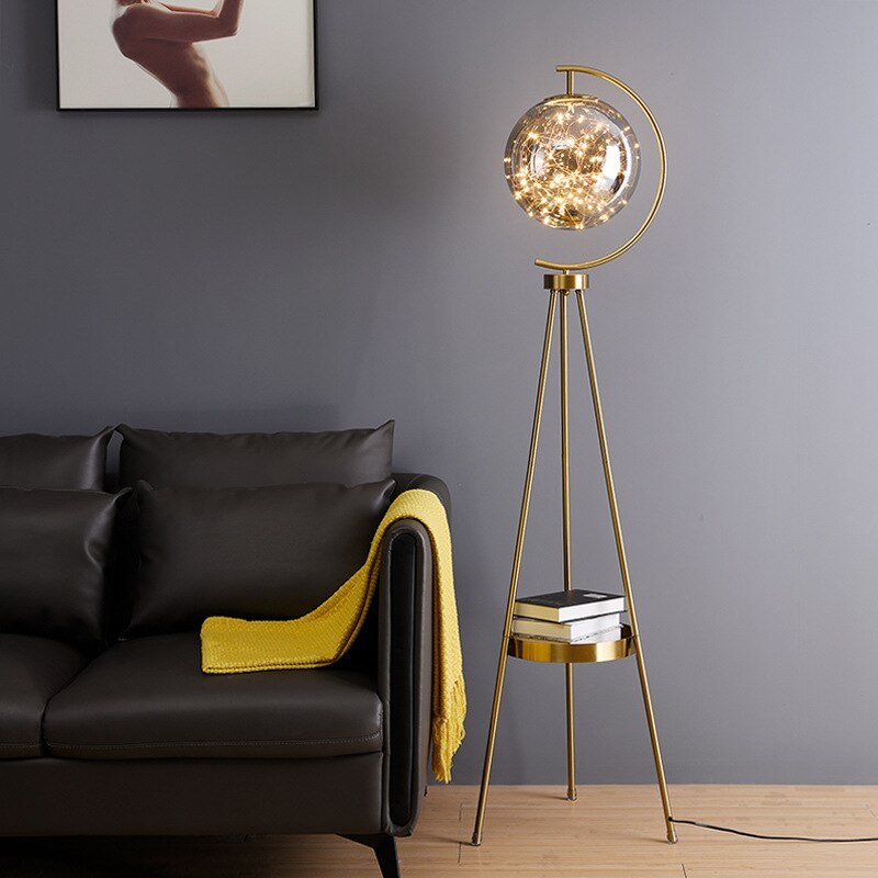 Kady Moderne Sternenkugel-Stehlampe aus Glas, Gold