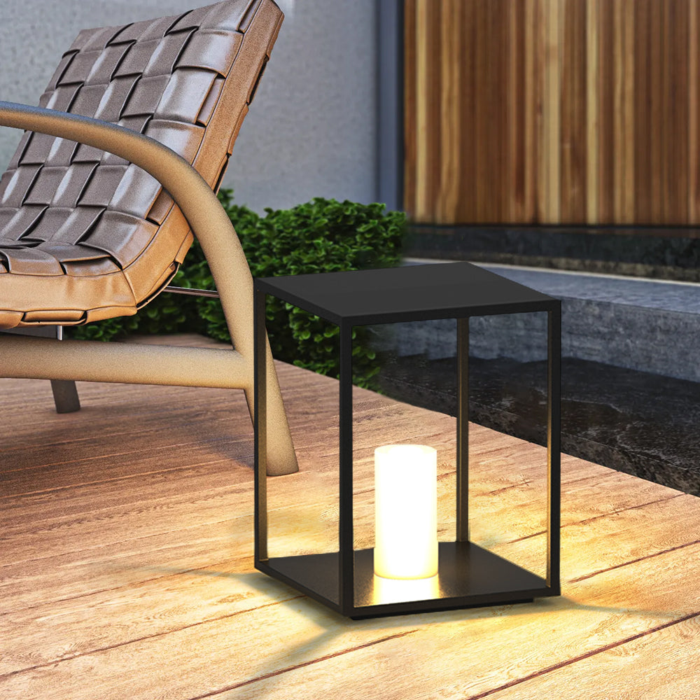 Ray Minimalistische rechteckige Solar-Außenbodenlampe aus Metall