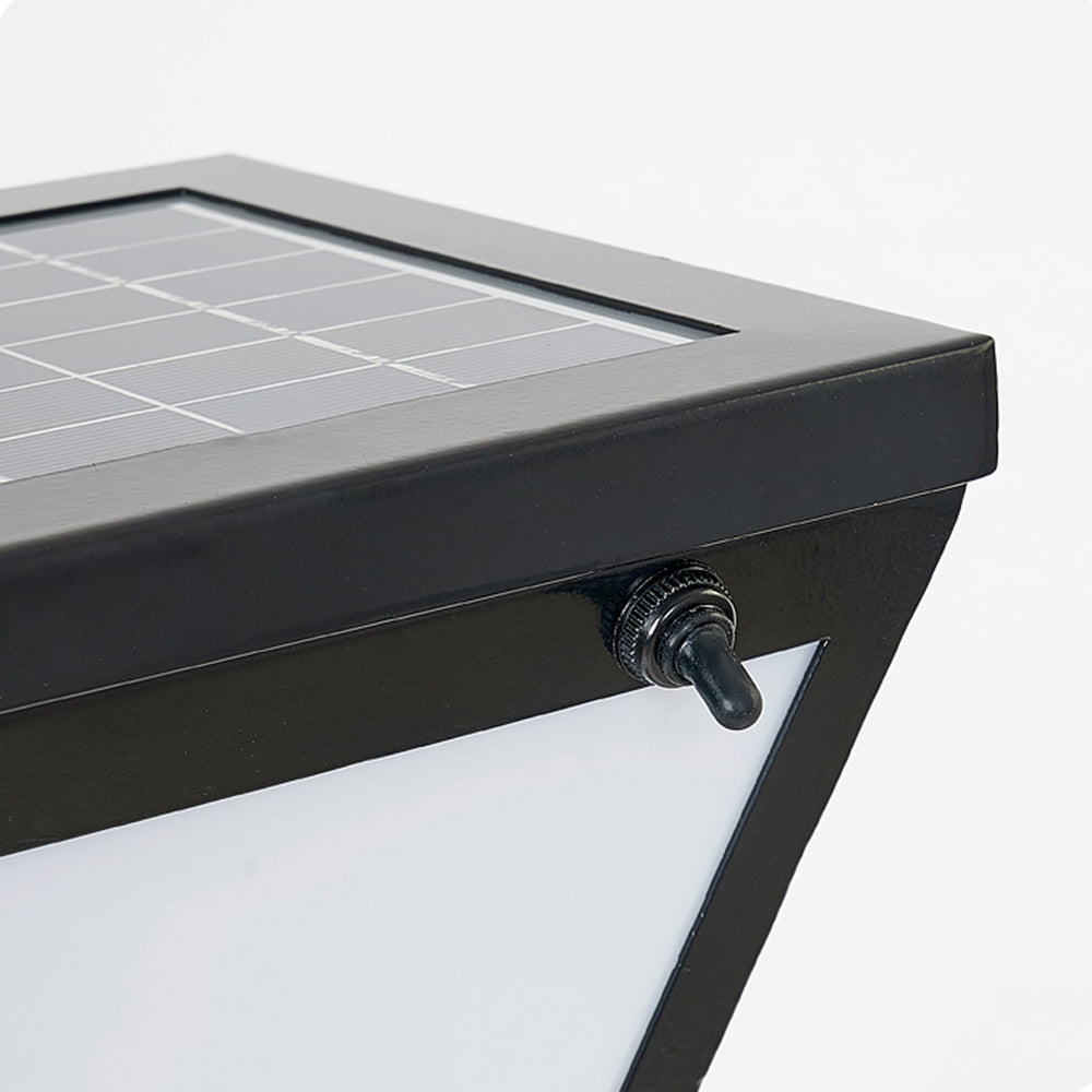 Lampe solaire d'extérieur conique en métal moderne Ray, noir