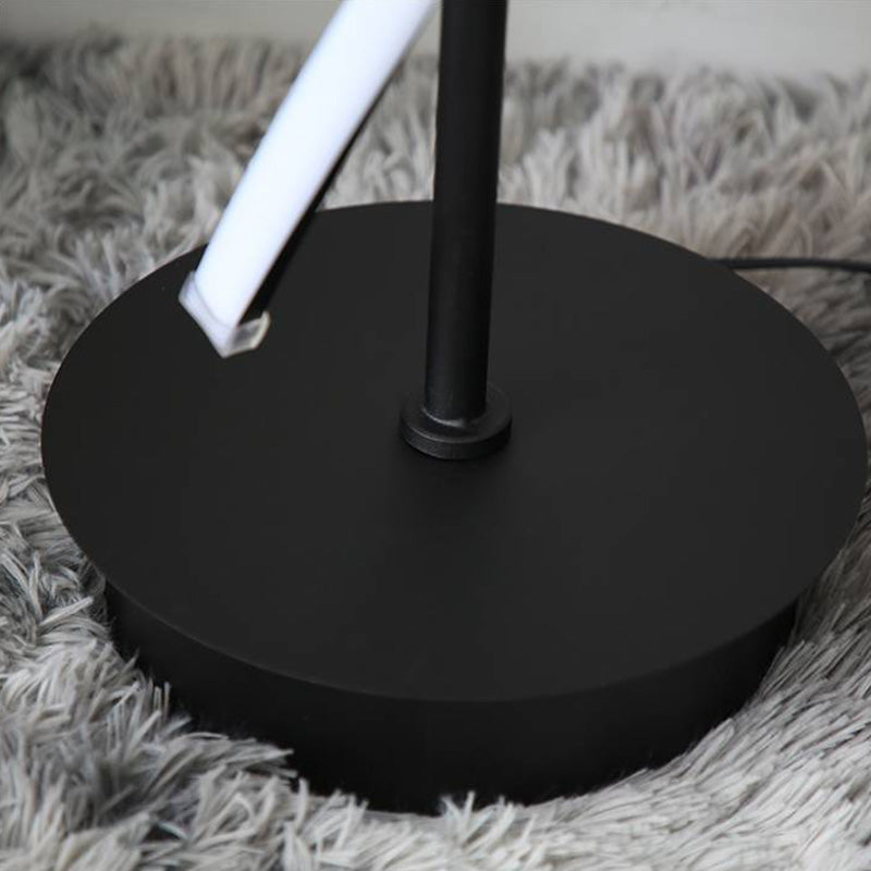 Mira Postmodern Linear Floor Lamp, Black/White