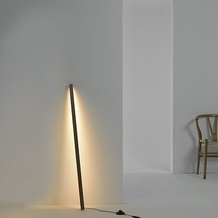 Lampadaire en bois nature linéaire minimaliste Ozawa