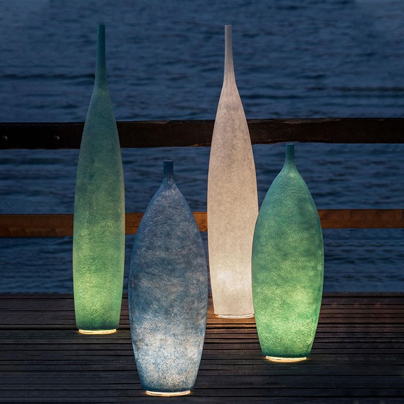 Lampadaire en résine Creative Bottle de Byers, multicolore, pour hôtel