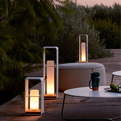 Ray Minimalistische Cuboid Candle Solar-Außenstehleuchte Schwarz