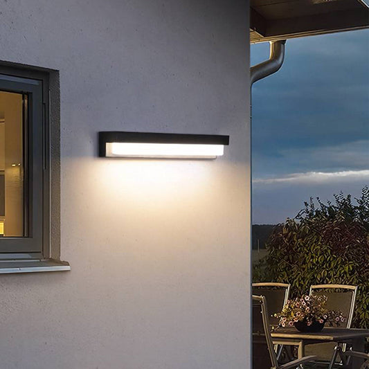 Ray Minimalist Solar Linear Outdoor Wall Lamp, Black