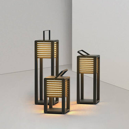 Lampadaire d'extérieur cuboïde vintage en métal Ray, noir