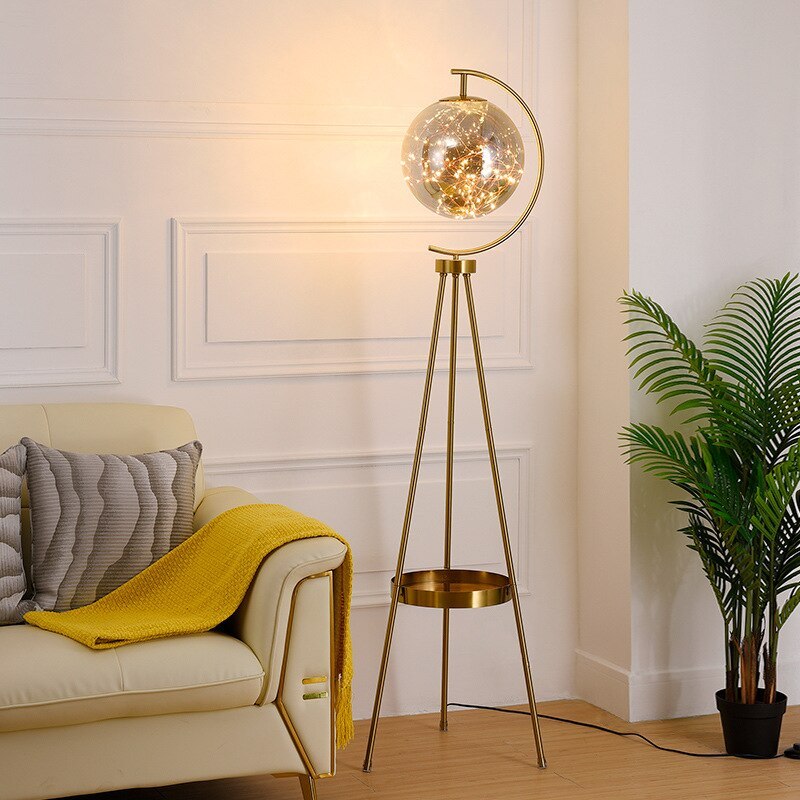 Kady Moderne Sternenkugel-Stehlampe aus Glas, Gold
