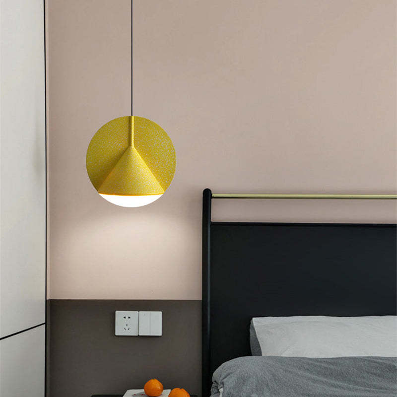 Lampe suspendue à abat-jour coloré à LED moderne Arisha