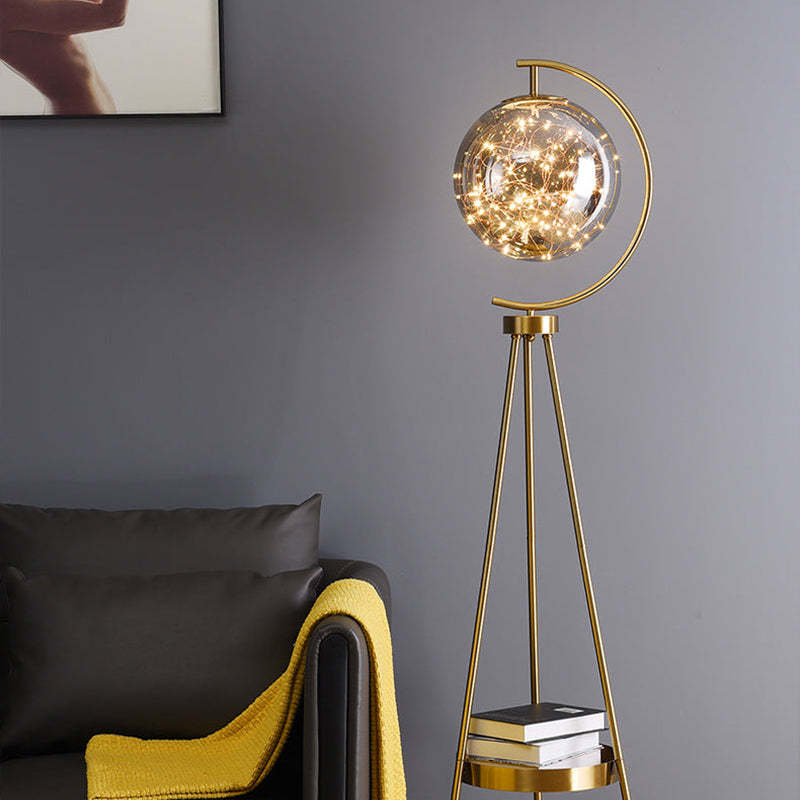 Kady Moderne Sternenkugel-Stehlampe aus Glas, Gold