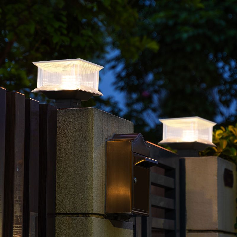Ray Zeitgenössische LED-Außenleuchte aus rechteckigem Metall, Schwarz