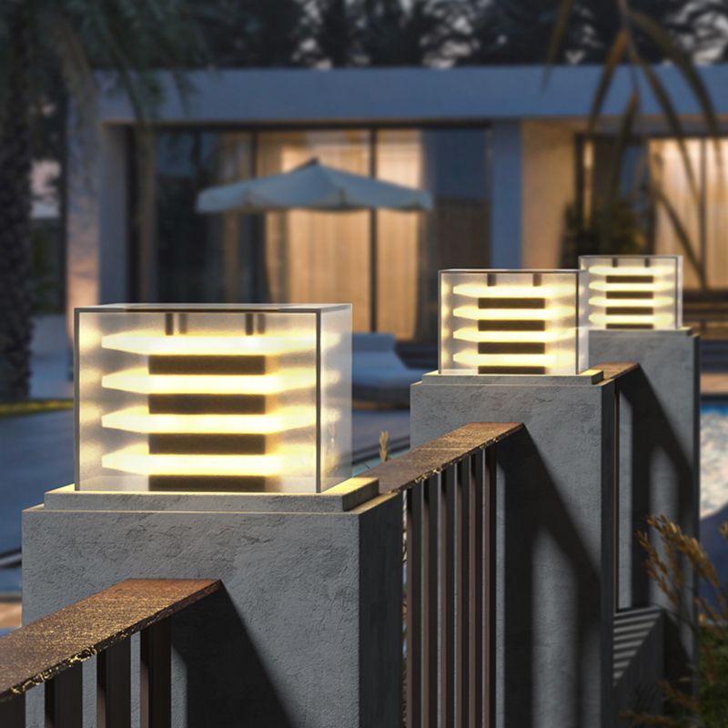 Ray Moderne rechteckige Solar-Außenlampe aus Metall, Schwarz