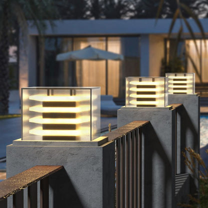 Ray Moderne rechteckige Solar-Außenlampe aus Metall, Schwarz