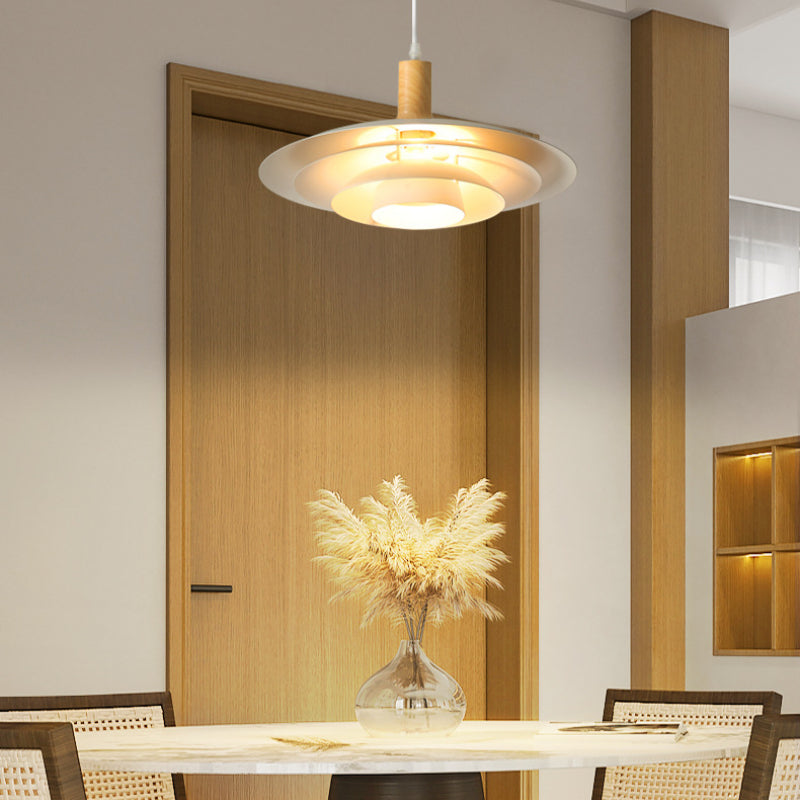 Moderne LED-Pendelleuchte Valentina aus weißem Holz und Metall für Schlafzimmer