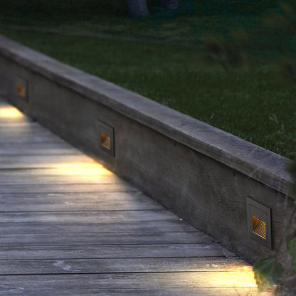 Ray Modern Metal Square Outdoor Deck/Step Light, Black