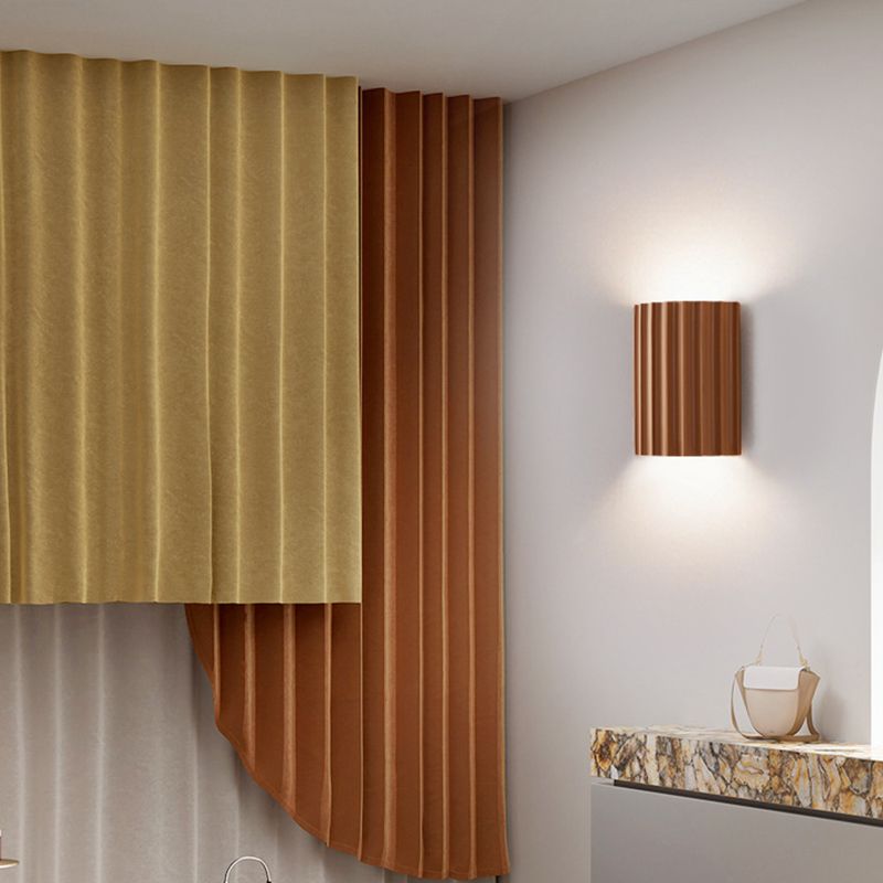 Applique Murale Semi-cylindrique Cora en Résine