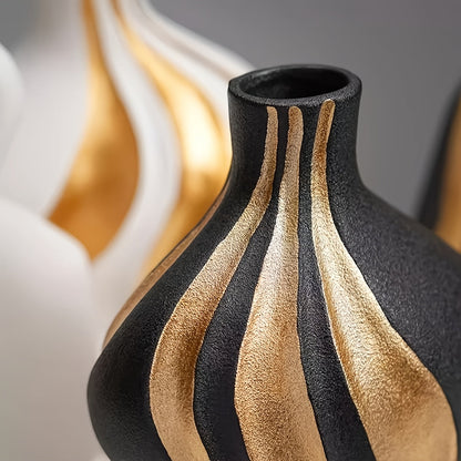 Modern Ceramic Vase | Black & White with Gold Accents – Luxury Tabletop & Mantelpiece Decoration
