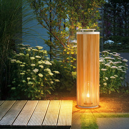 Lampadaire Ray Retro en métal/rotin, câblé/solaire/LED, extérieur