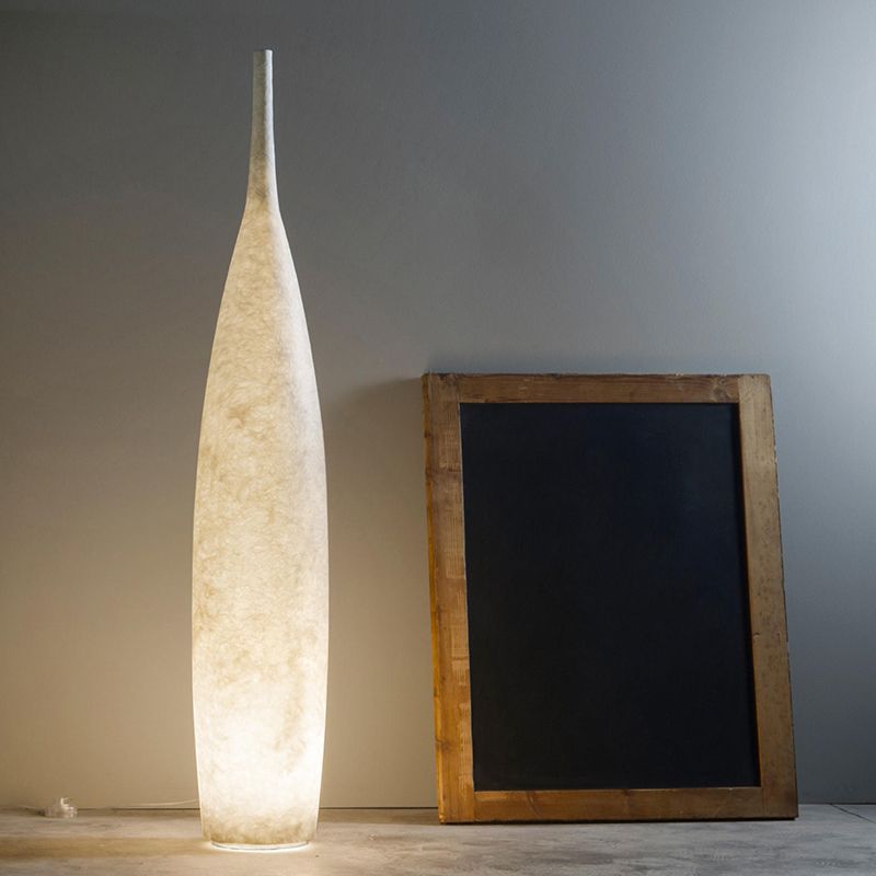 Lampadaire en résine Creative Bottle de Byers, multicolore, pour hôtel