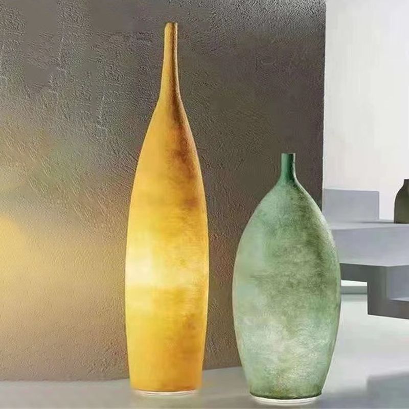 Lampadaire en résine Creative Bottle de Byers, multicolore, pour hôtel