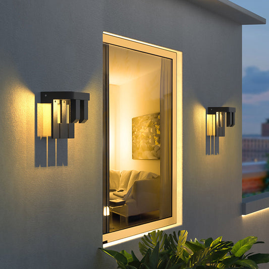 Ray Moderne minimalistische Metall-Solar-Wandleuchte für den Außenbereich, Schwarz