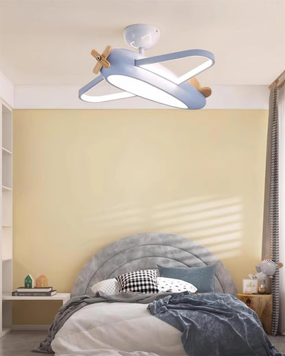 Plafonnier avion pour chambre d'enfant au charme ludique