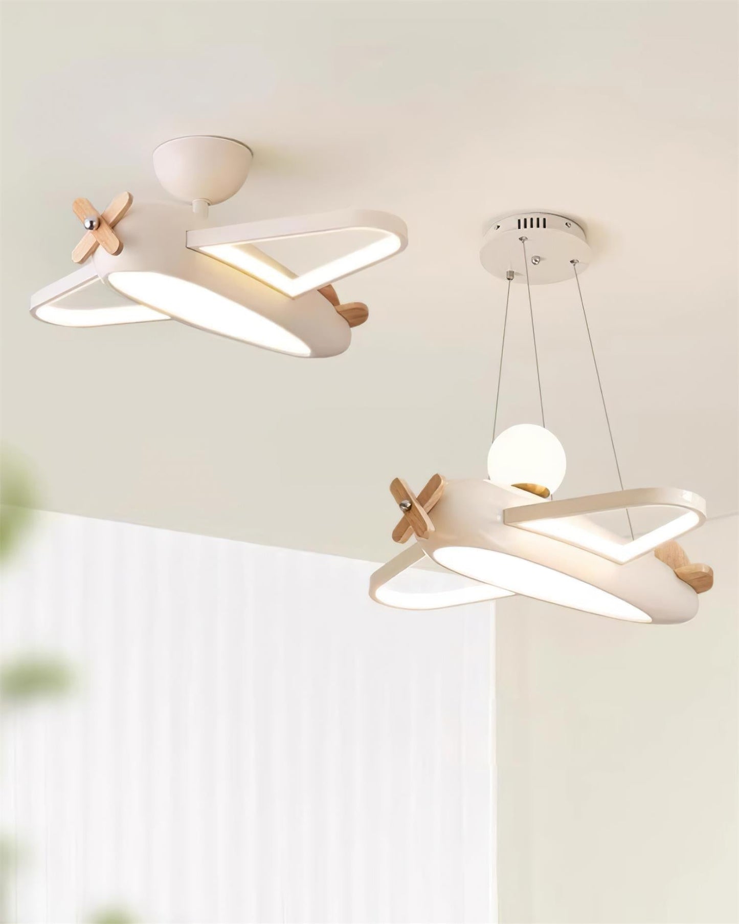 Plafonnier avion pour chambre d'enfant au charme ludique